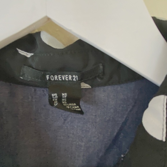 Forever 21. Shirt. Black/Blue Denim Design. Sz XS. - Picture 6 of 10